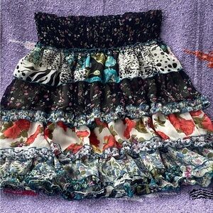 Rome & Juliet floral patchwork skirt-Sz L- waist 13” elastic-20” length